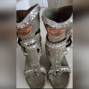 Like New EL Vaquero Sandals